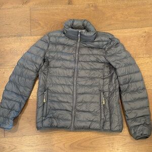 Tumi Women's Clairmont Packable Travel Puffer jacket